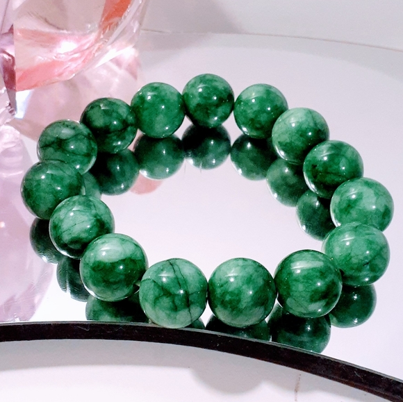 Boutique Jewelry - Jade Gemstones Bracelet New